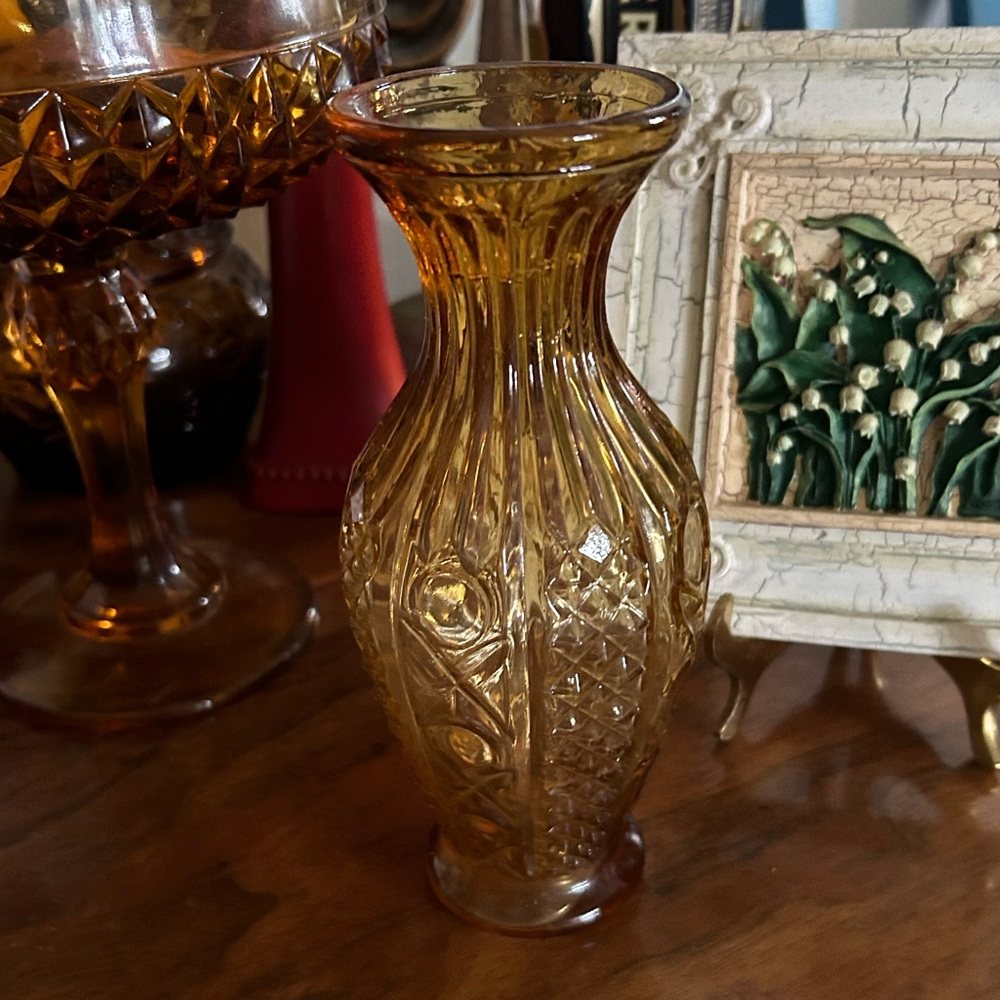Vintage L.E. Smith Amber Glass Bud Vase
